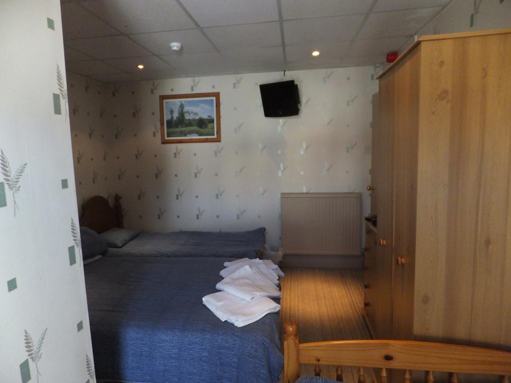 Leofric Guest House Blackpool Room photo